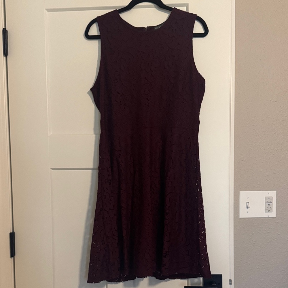 Brixton Ivy Elegant Sleeveless Lace Dress